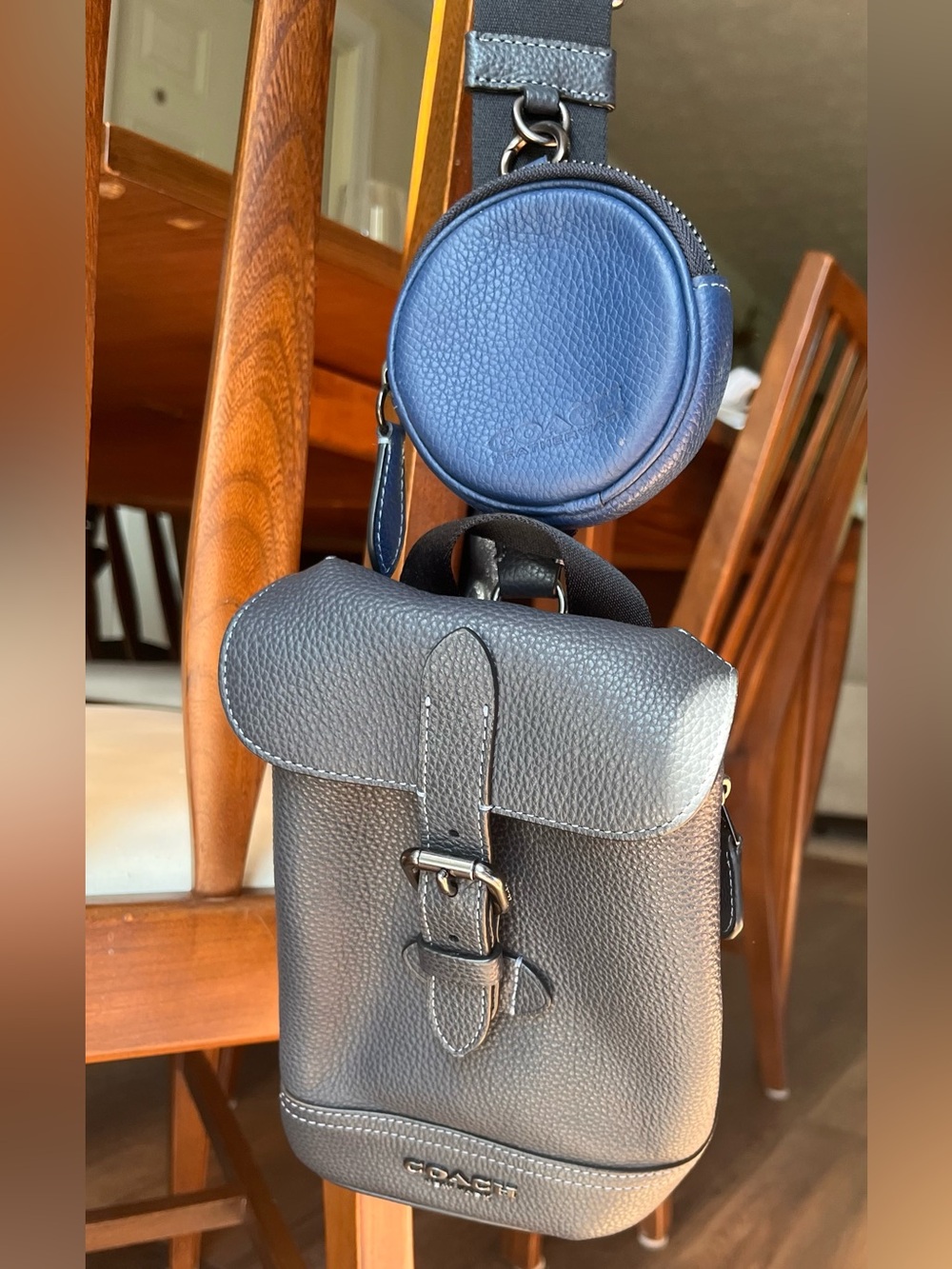 Coach Navy Pebble Leather Navy Crossbody Sling Bag with Clip on Circle Pouch! - Picture 3 of 16
